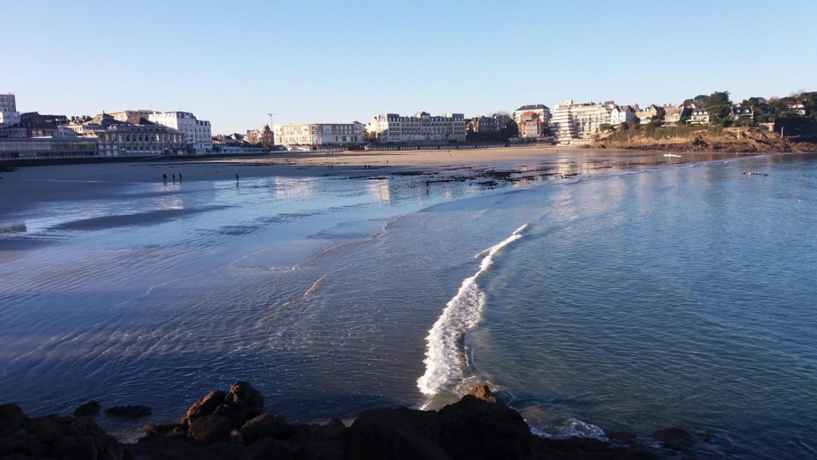 Loft Atypique Hyper Centre A 5Mn A Pied De La Plage De L'Ecluse 2 A 8 Personnes Dinard Luaran gambar